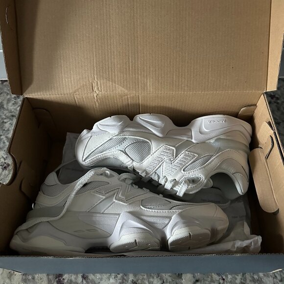 Brand New 9060 in Triple White (Big Kids 5.5/Womens 7) - Picture 7 of 7